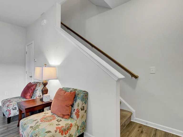 1052 Lexi Ct - Photo 5 of 20