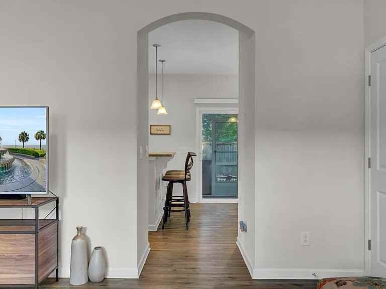 1052 Lexi Ct - Photo 7 of 20