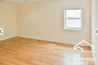 2318 N Southport Ave #3 - Photo 1 of 1