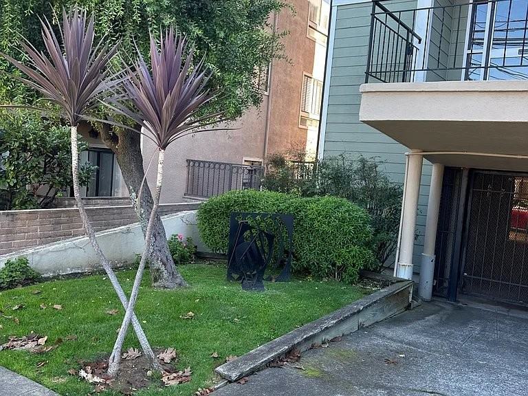 1405 Oak Grove Ave #106 - Photo 2 of 11