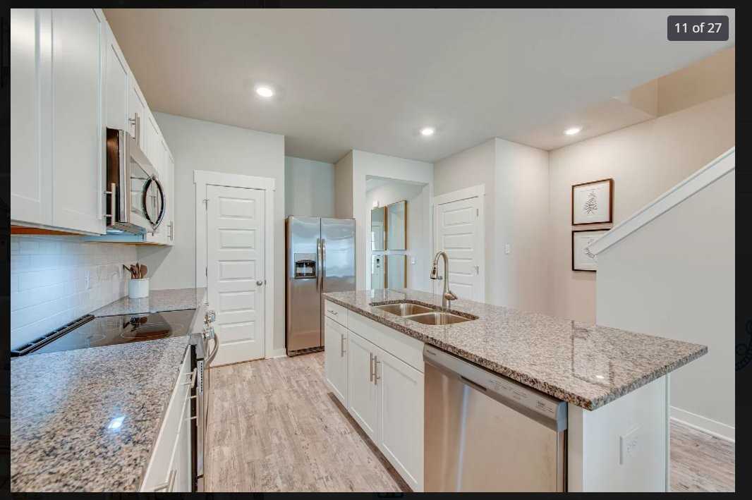 758 Mickelson Way - Photo 5 of 17