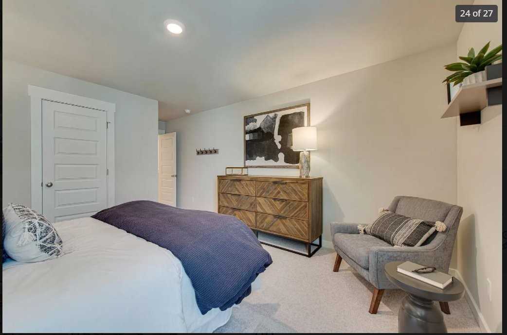 758 Mickelson Way - Photo 7 of 17