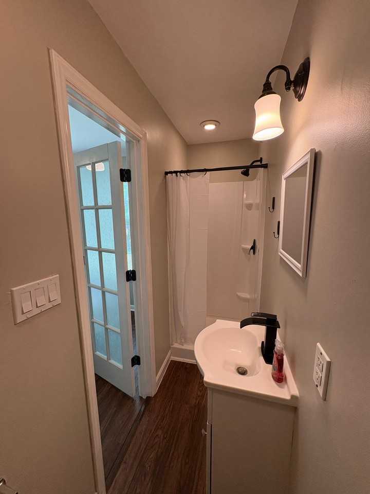 207 Coachman Dr - Photo 2 of 9