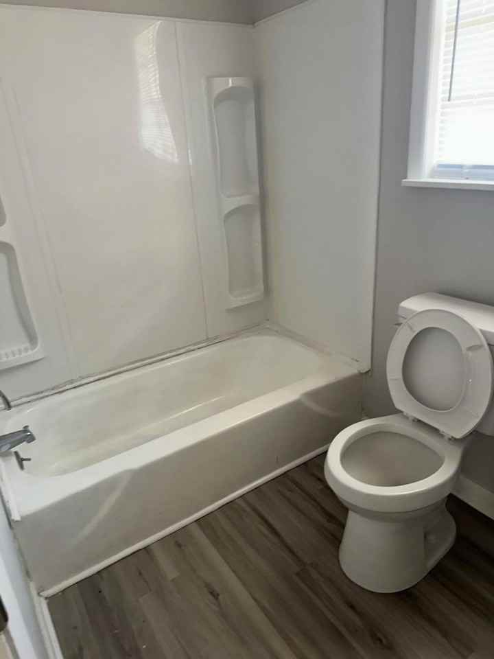 208 Cloverleaf Dr #7 - Photo 4 of 11