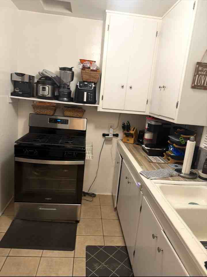 4031 1/2 Tilden Ave - Photo 6 of 13