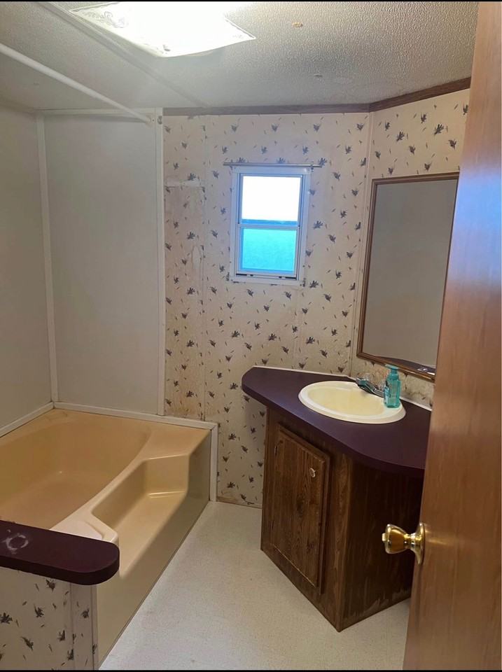 988 Co Rd - Photo 5 of 7