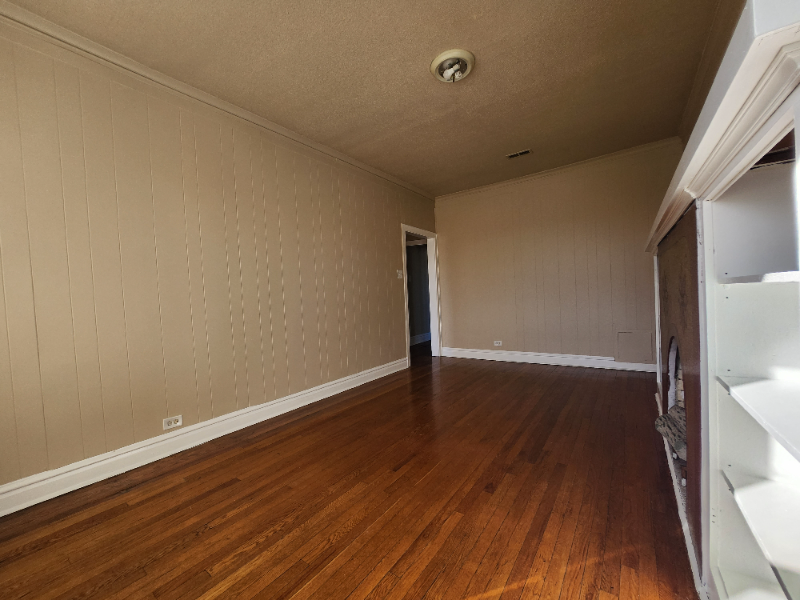 4248 W 14th St #1 - Photo 2 of 10