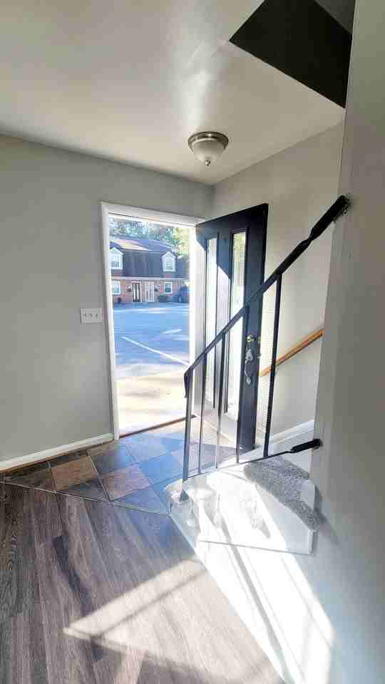 2742 Goolsby Ave - Photo 3 of 20