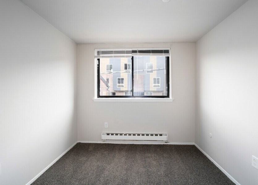 500 E Upsal St #B - Photo 5 of 9