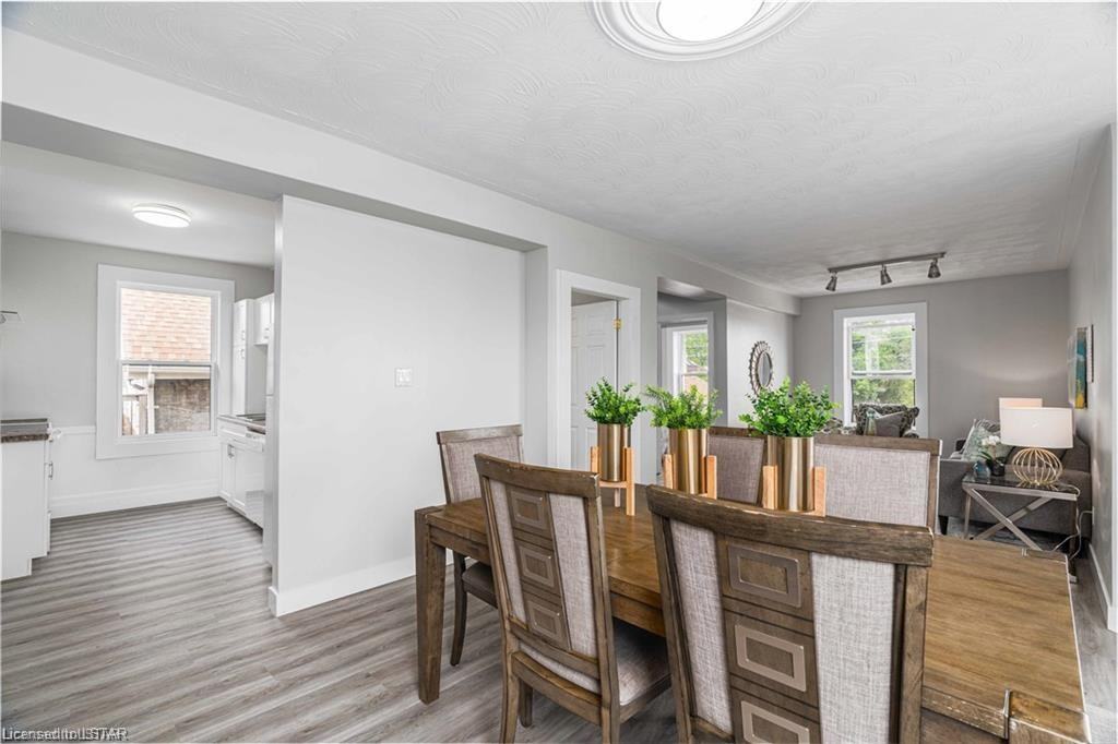 427 Quebec Street - Photo 3 of 19