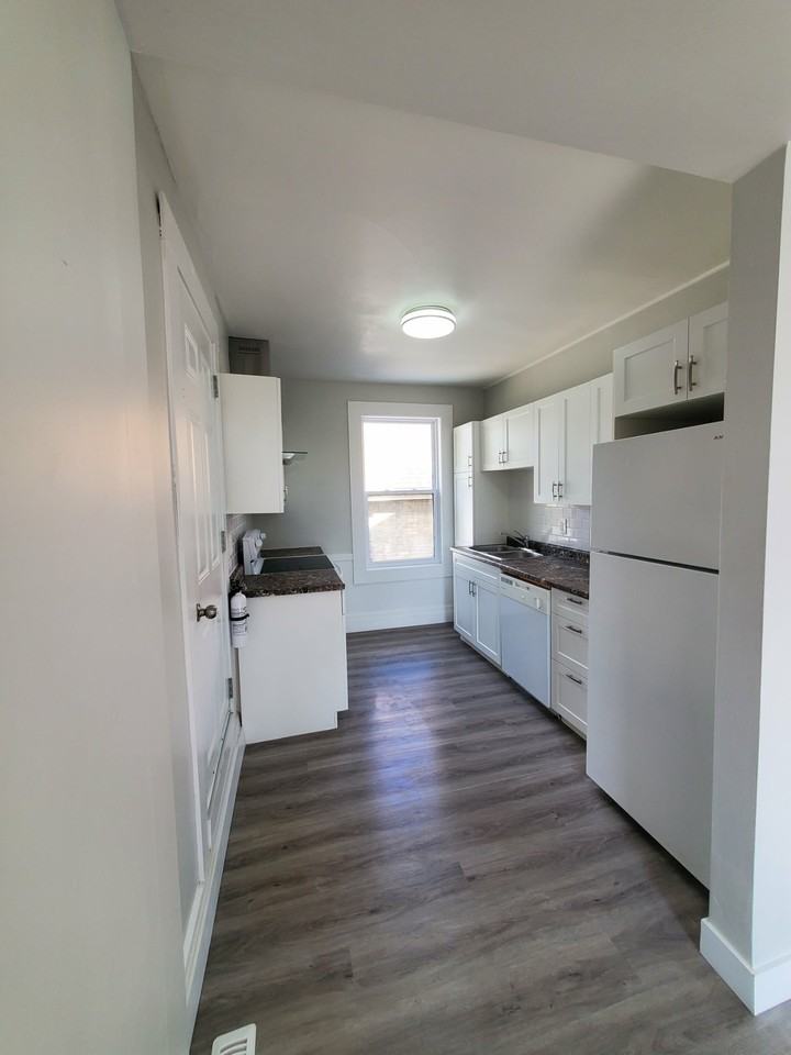 427 Quebec Street - Photo 7 of 19