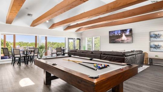 Q10 Property Advisors 2 of 4