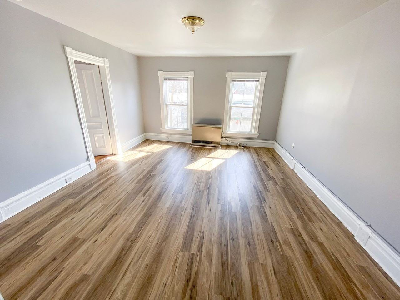 176-182 Elmwood Ave - Photo 5 of 25