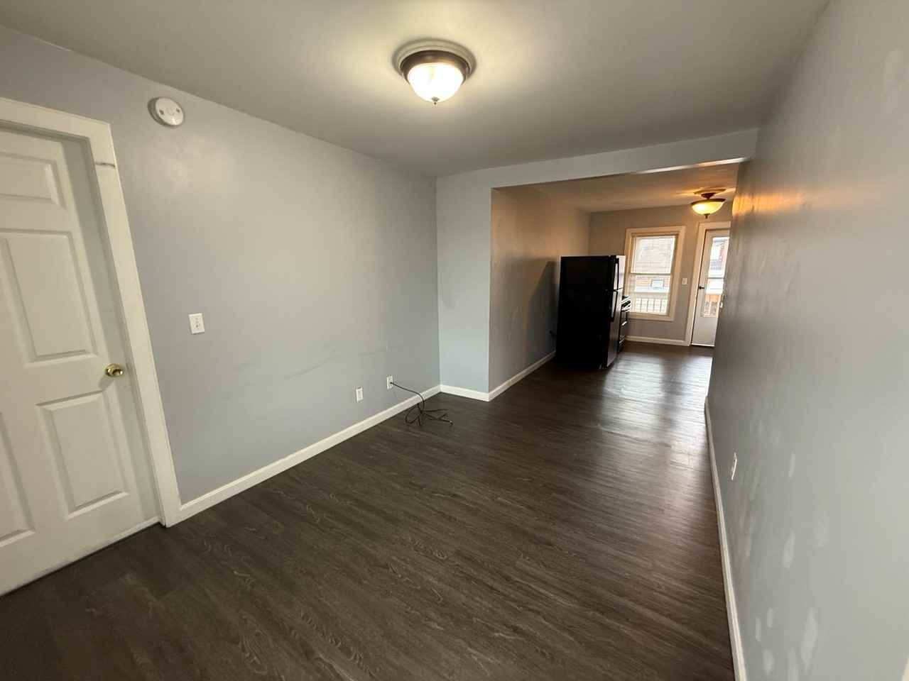 1297 Elm St #20 - Photo 4 of 16