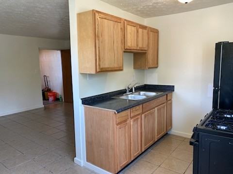 8376 Anthony Wayne Ave #1 - Photo 5 of 12