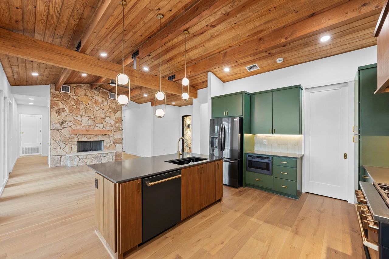 300 Onion Creek Ln #NA - Photo 7 of 30