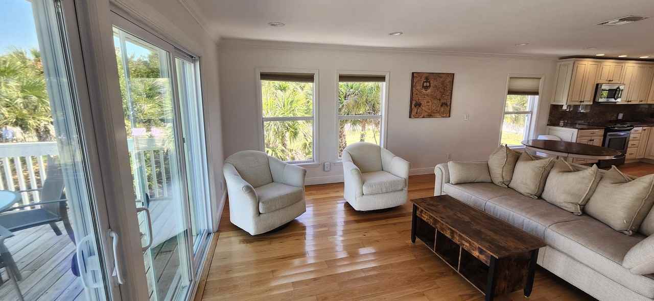 1703 Atlanta Plaza Dr #NA - Photo 3 of 19