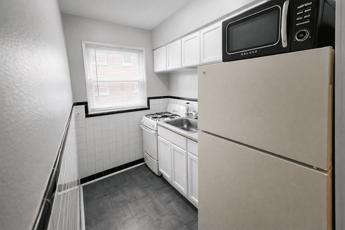 5824 Ridge Ave #6 - Photo 2 of 10