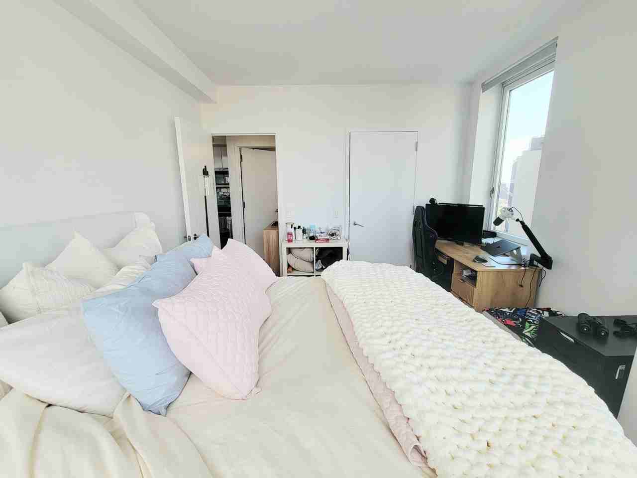 80 Dekalb Ave #25A - Photo 4 of 12