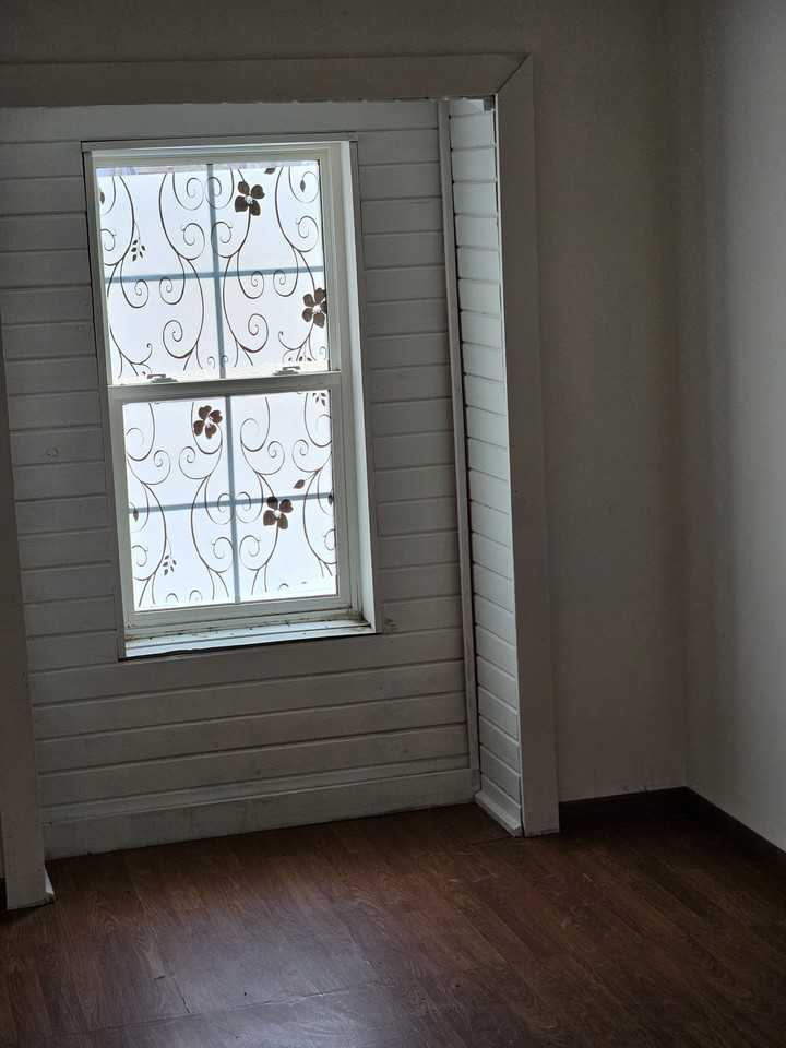 1020 University Ave #C - Photo 2 of 3