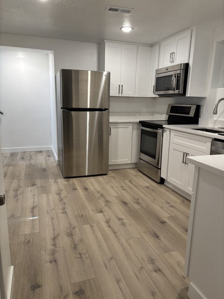 4384 S 3600 W #2 - Photo 7 of 10