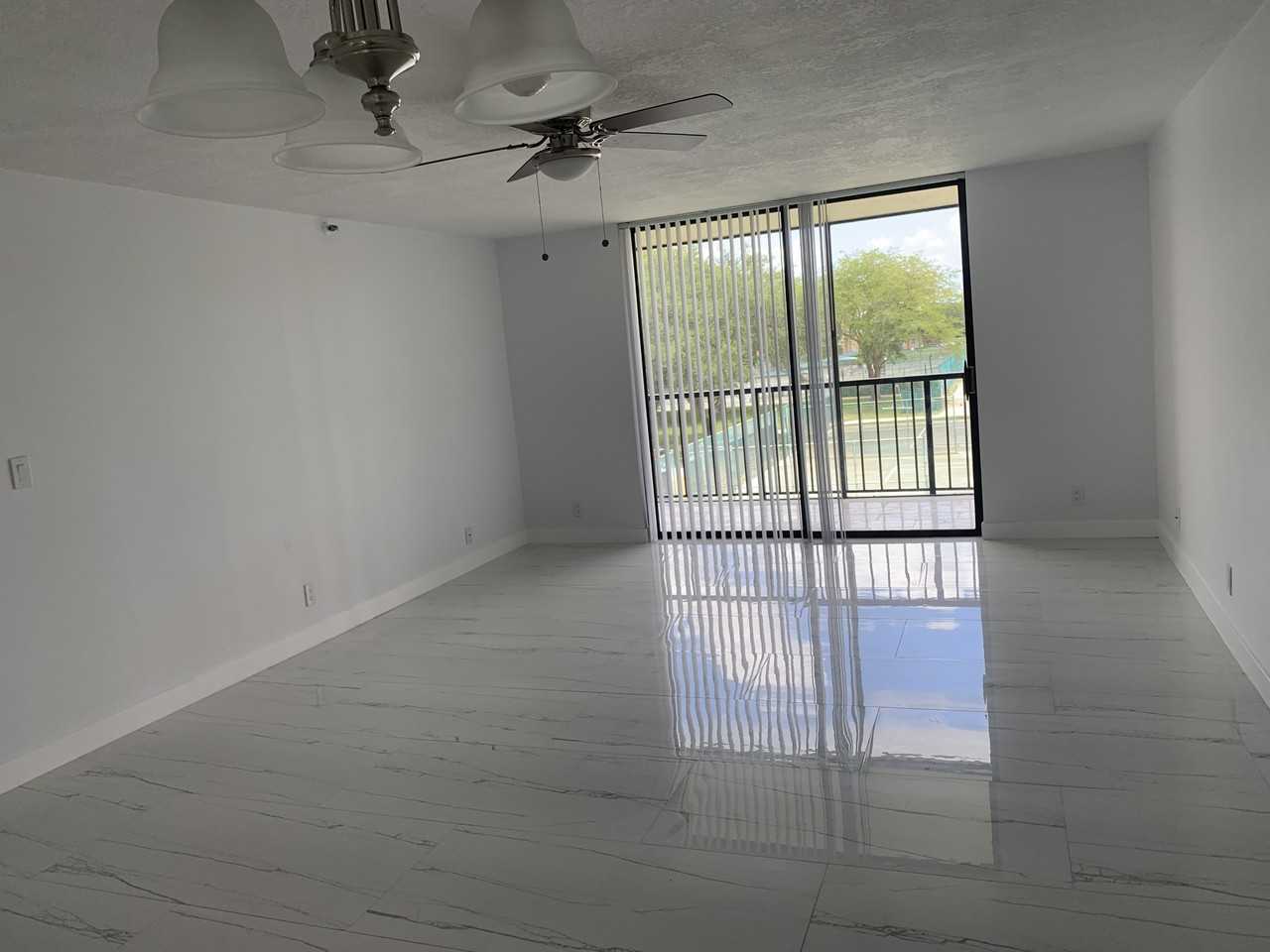 2786 Tennis Club Dr #301 - Photo 7 of 14