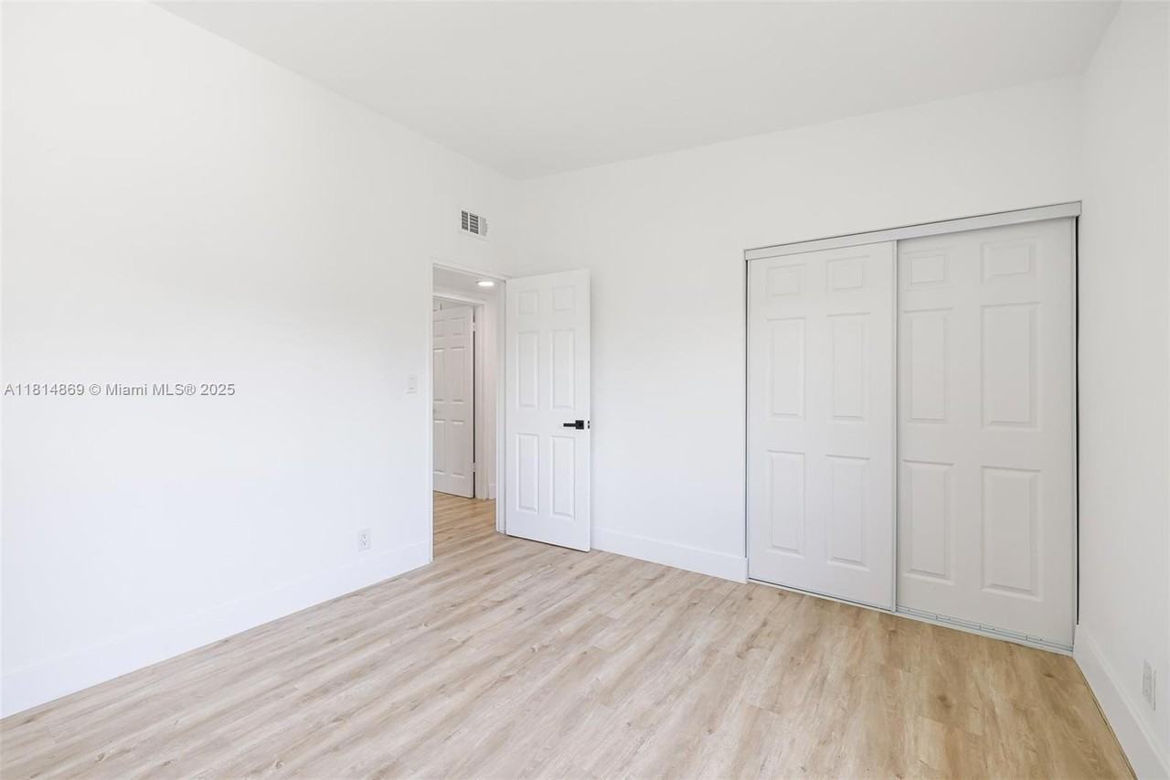 3105 Sw 16th St #NA - Photo 6 of 24