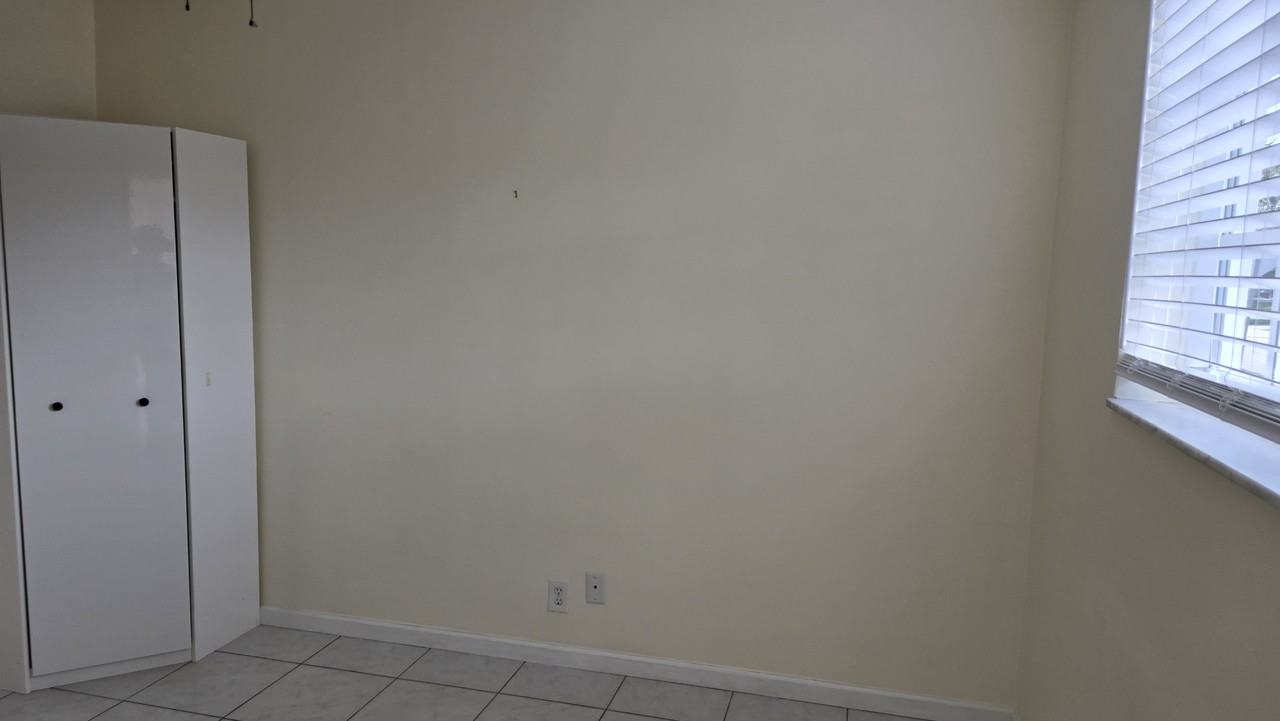 3300 Se 5th St #1 - Photo 6 of 8