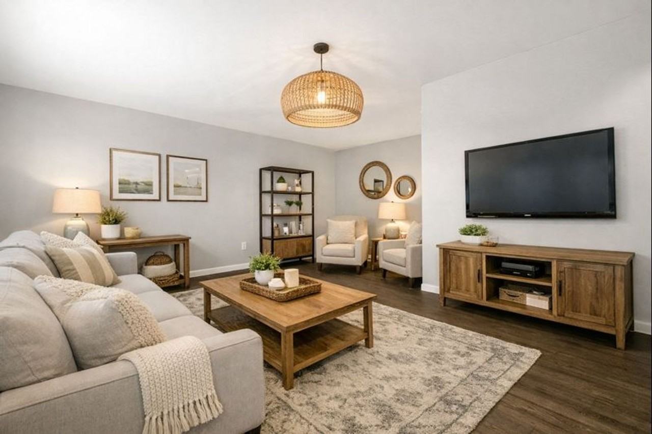 3 bedroom Townhouse Subsidy Friendly - Photo 3 of 25