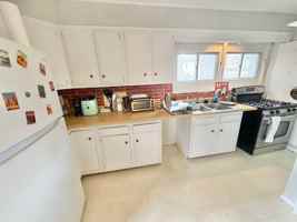 featured image of 45 N Winooski Ave