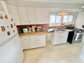 45 N Winooski Ave - Photo 1 of 1
