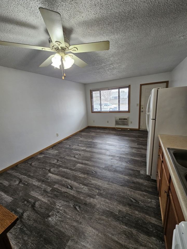 2222 32nd St S #18 - Photo 4 of 11