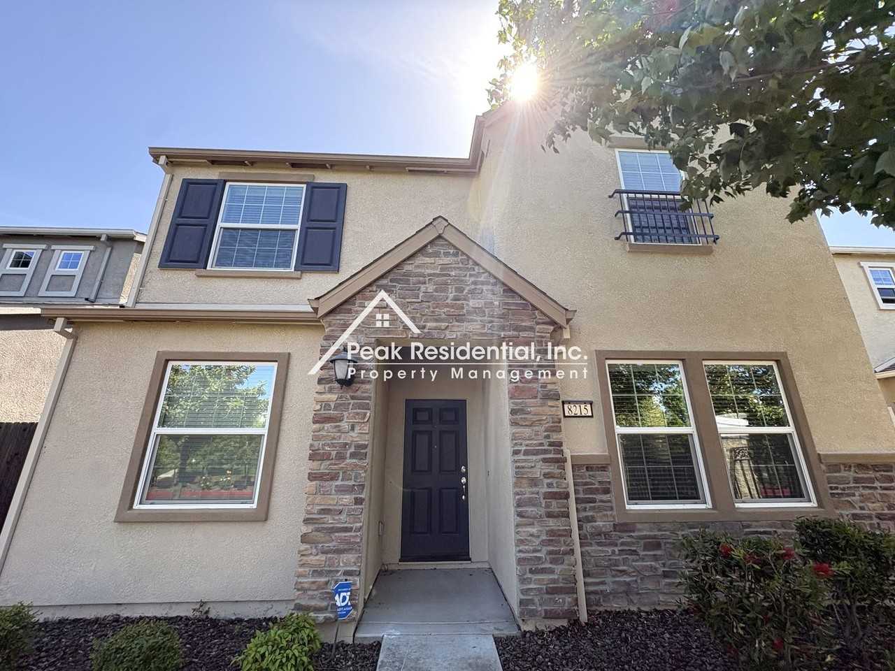 8215 Winterhead Ln - Photo 3 of 30