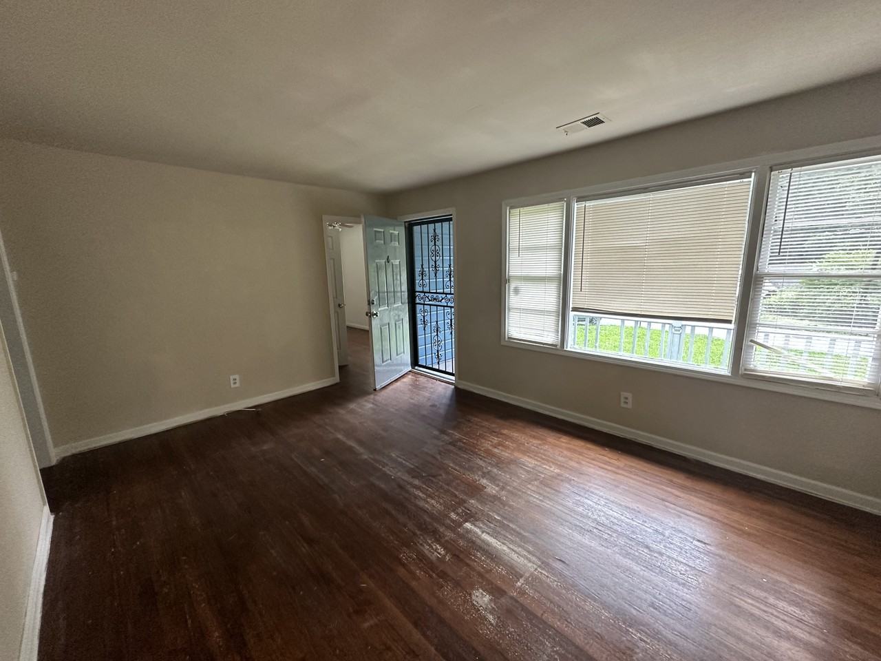 896 Edwin St Nw #NA - Photo 2 of 8