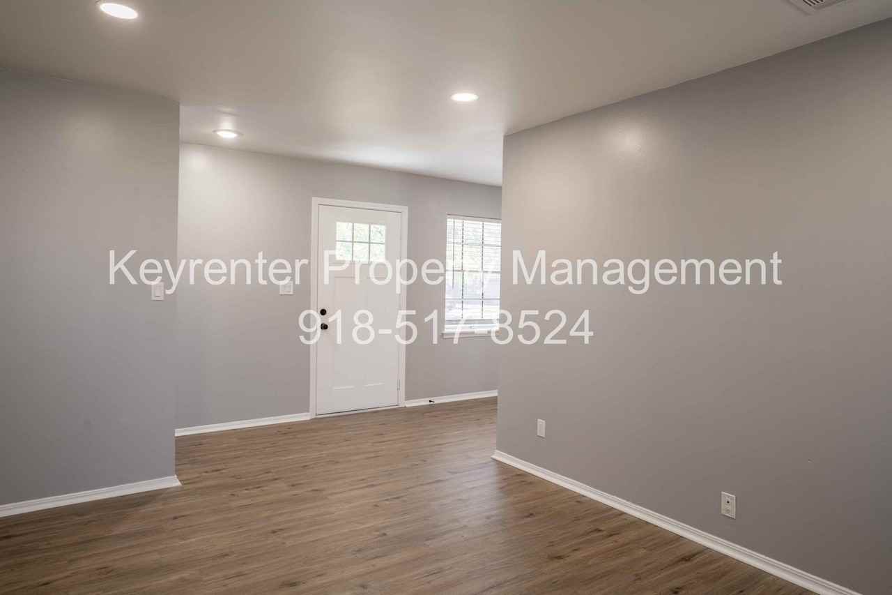 904 W El Paso Pl - Photo 4 of 15