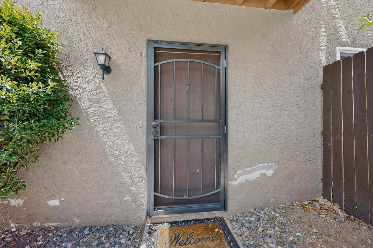 8445 Chambers Ct Ne - Photo 2 of 36