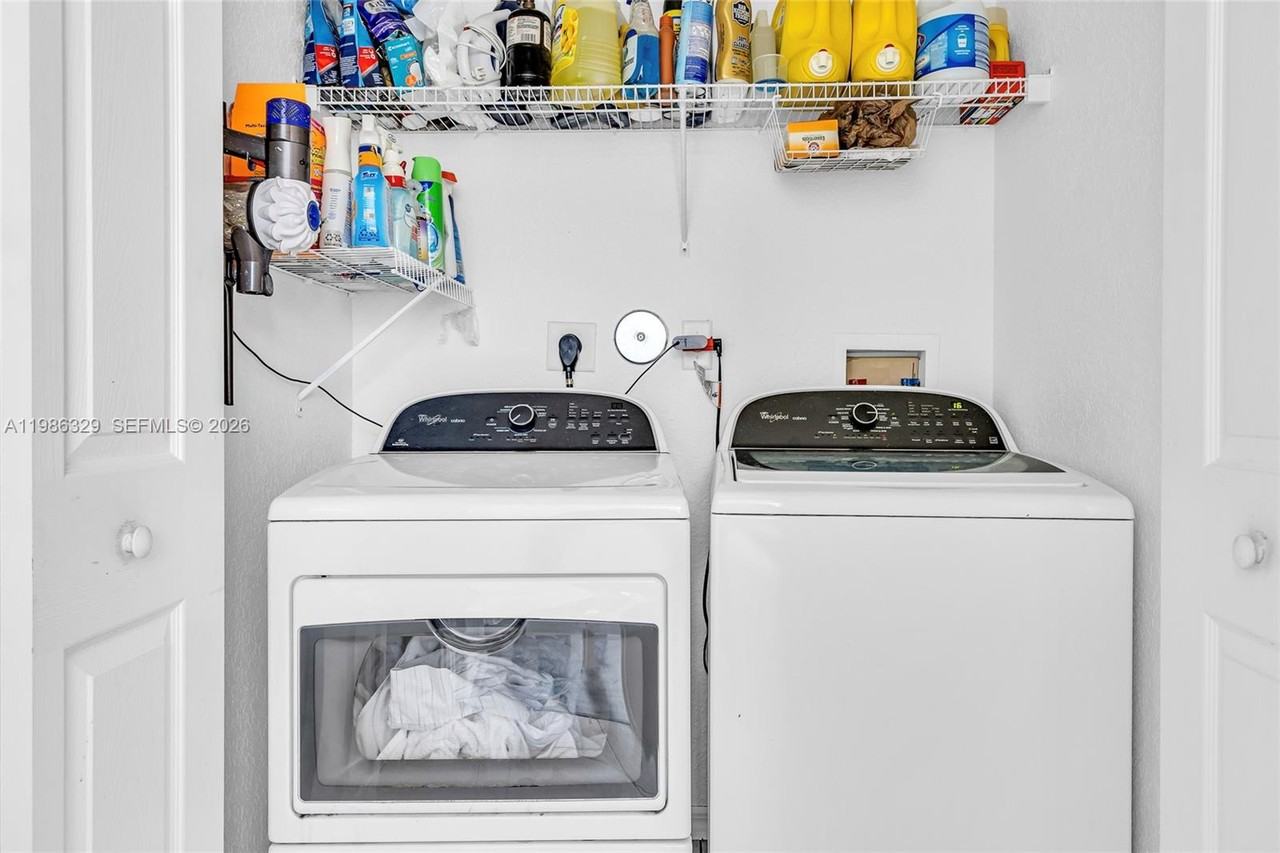 2905 Crestwood Terrace #3203 - Photo 3 of 22