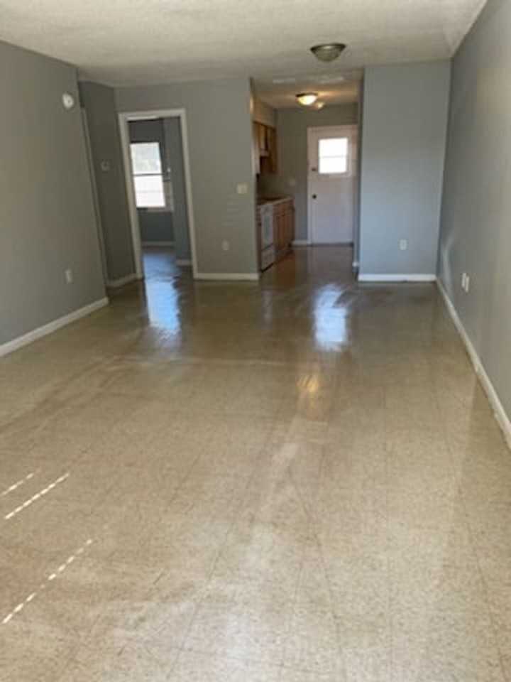 2830 Skyview Dr - Photo 5 of 6