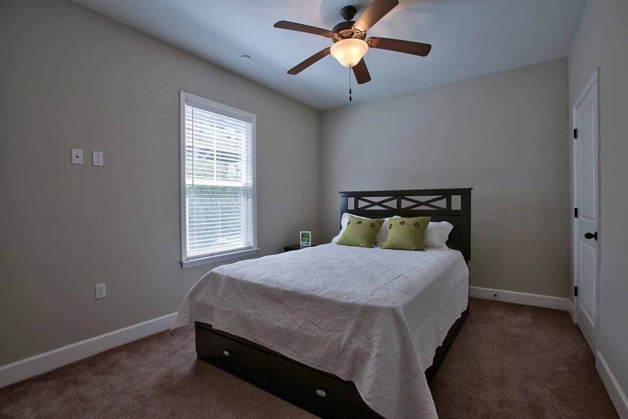 1864 West - Photo 2 of 50