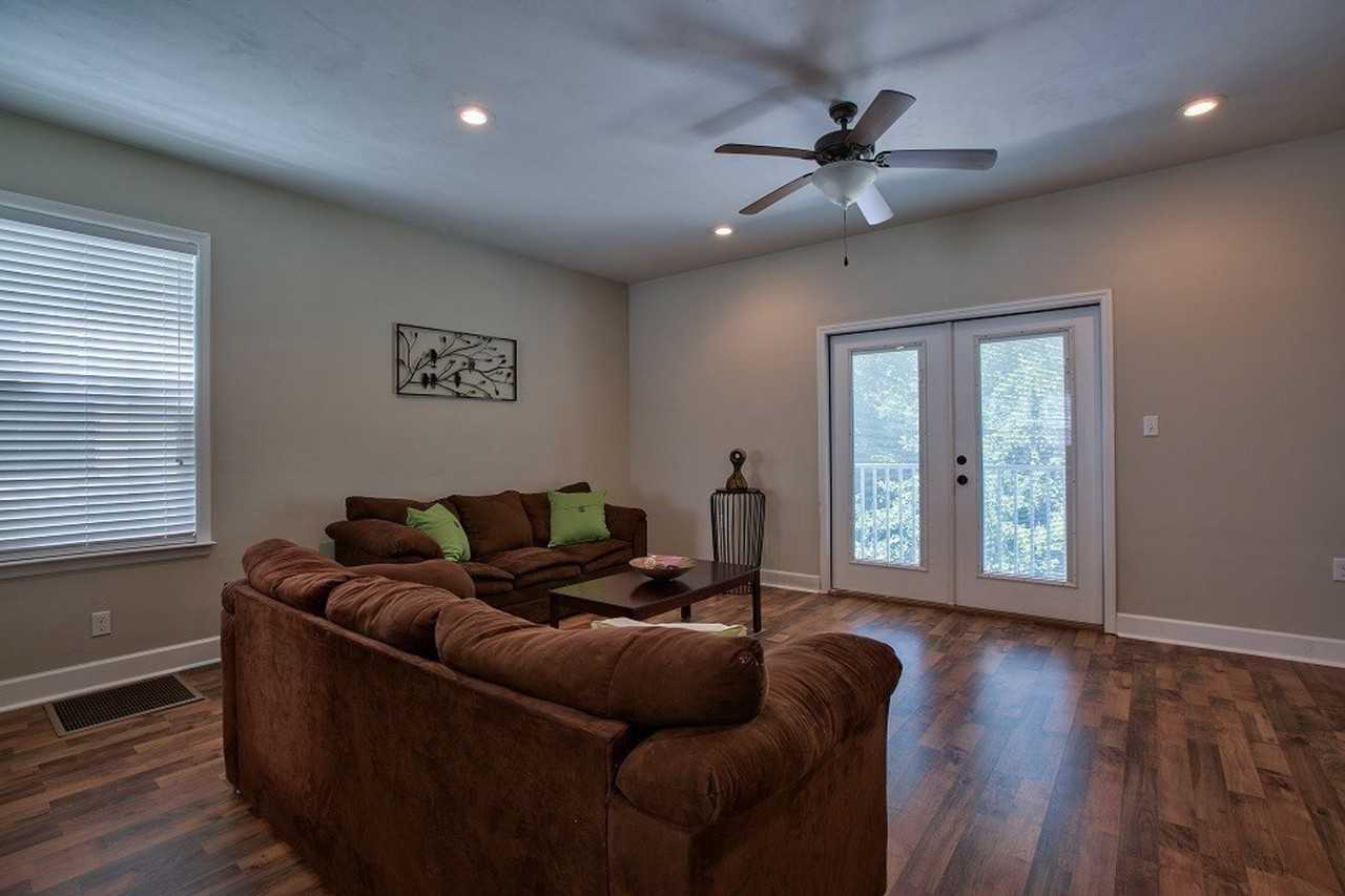 1864 West - Photo 4 of 50