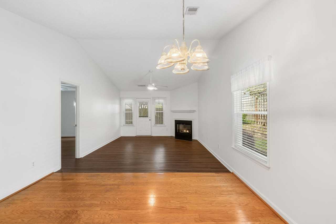 115 Chloe Ln - Photo 7 of 21