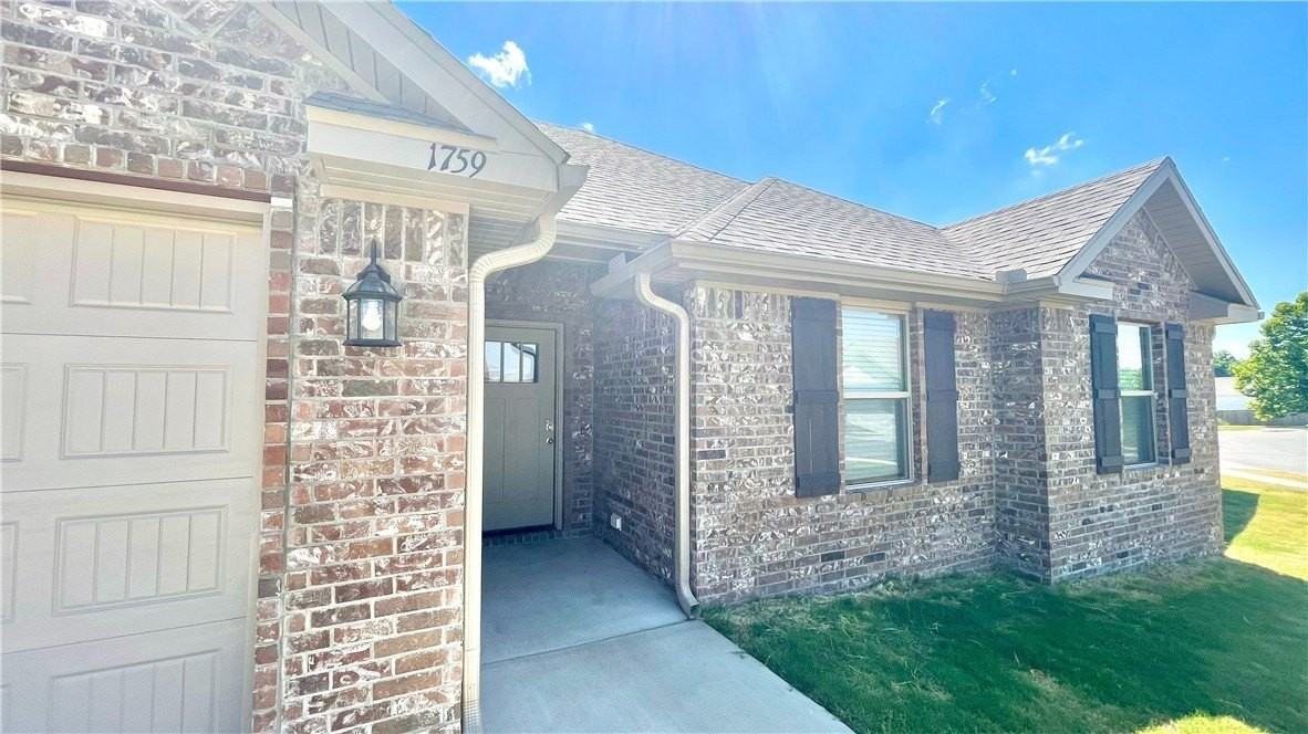 1759 Charismatic Dr - Photo 2 of 25