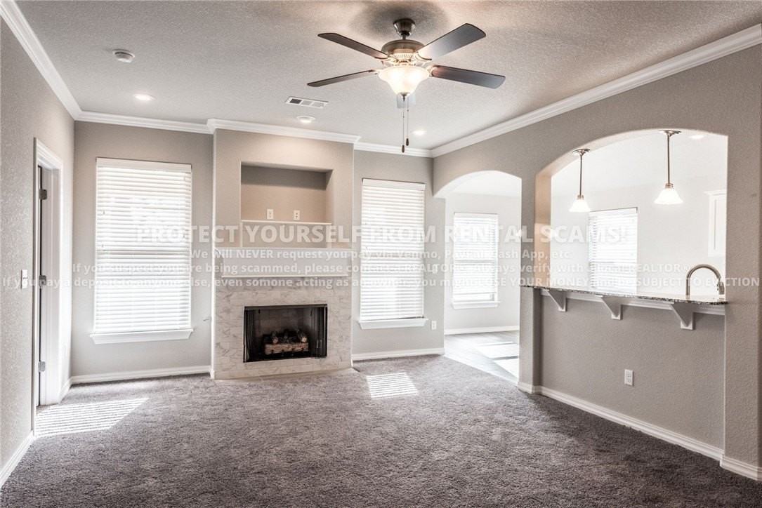 1121 Gardenia St - Photo 3 of 16