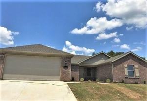 105 Lion Dr N - Photo 1 of 1