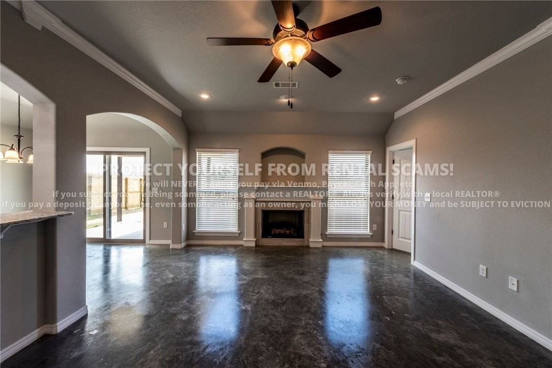 4863 W Croft Dr - Photo 4 of 16