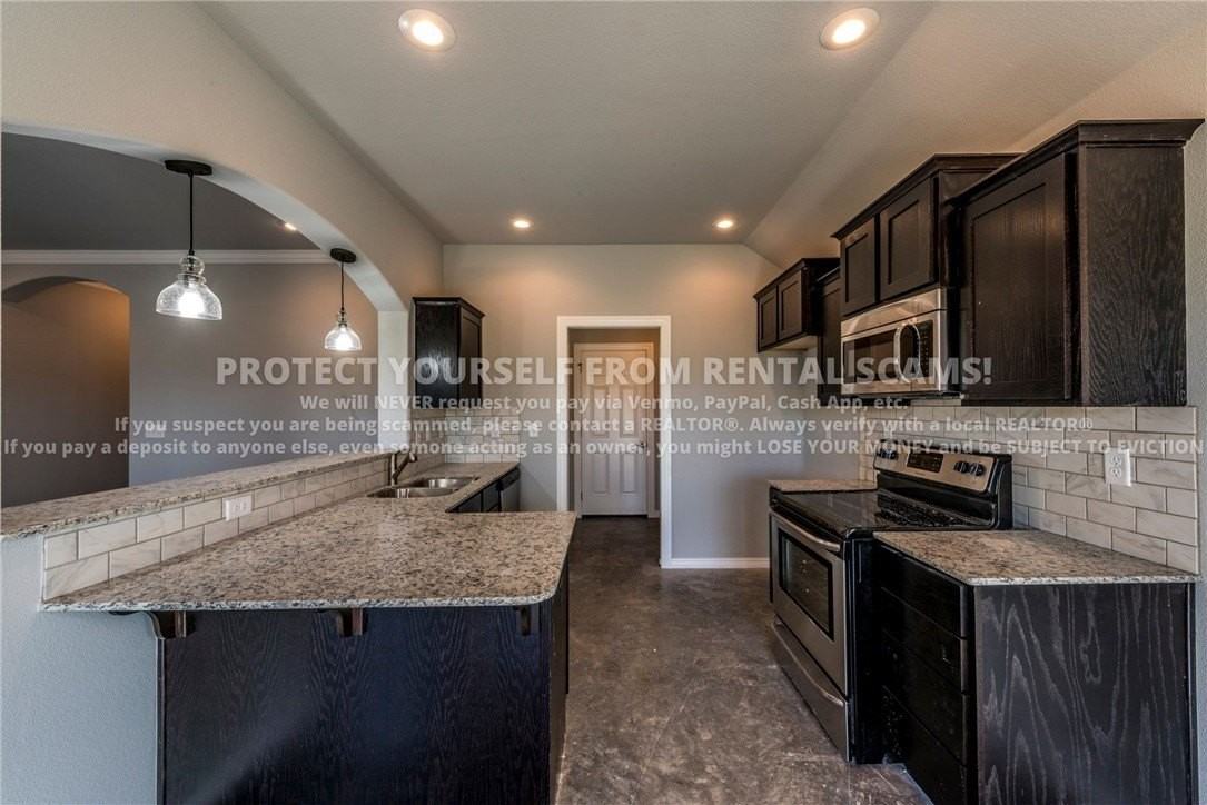 4863 W Croft Dr - Photo 7 of 16