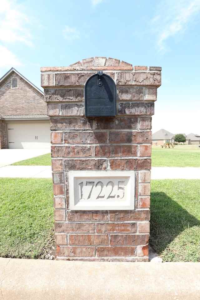 17225 Ridgewood Dr #1 - Photo 6 of 39