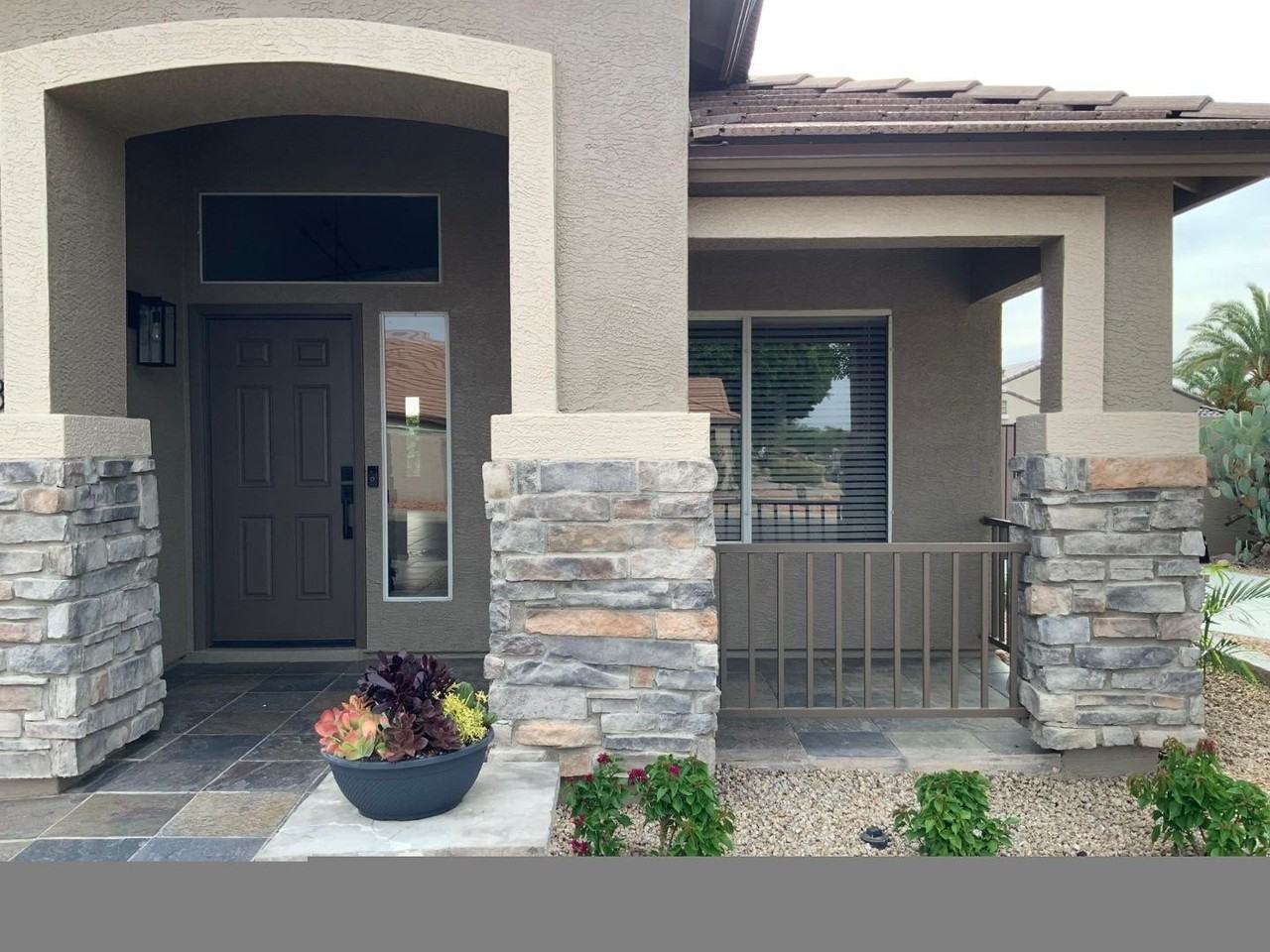 20953 N 79th Dr - Photo 2 of 12