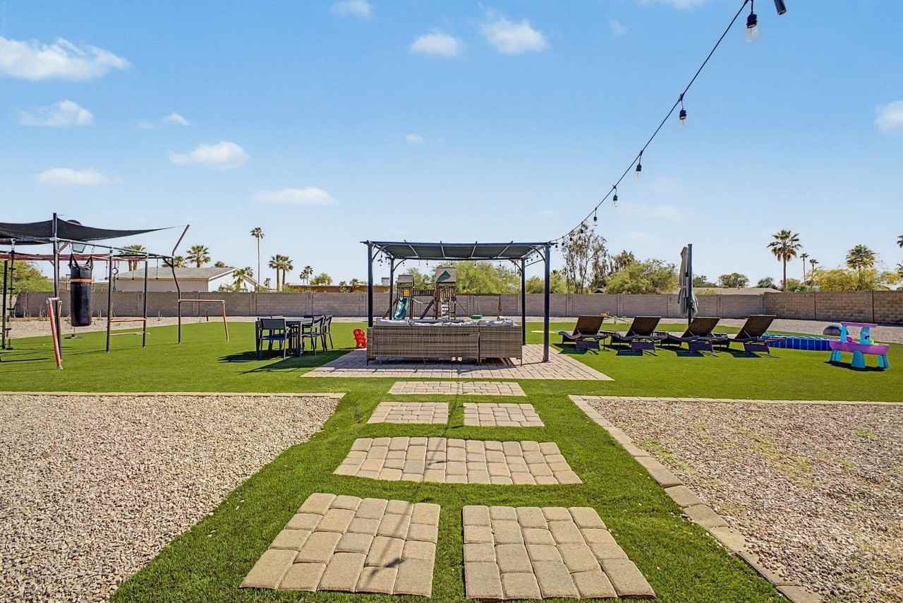 6315 E Delcoa Ave - Photo 6 of 50