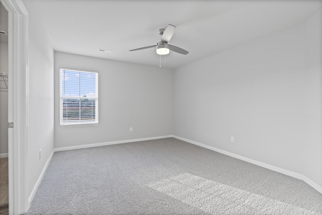 4020 Ryan Dr Sw #1 - Photo 6 of 16